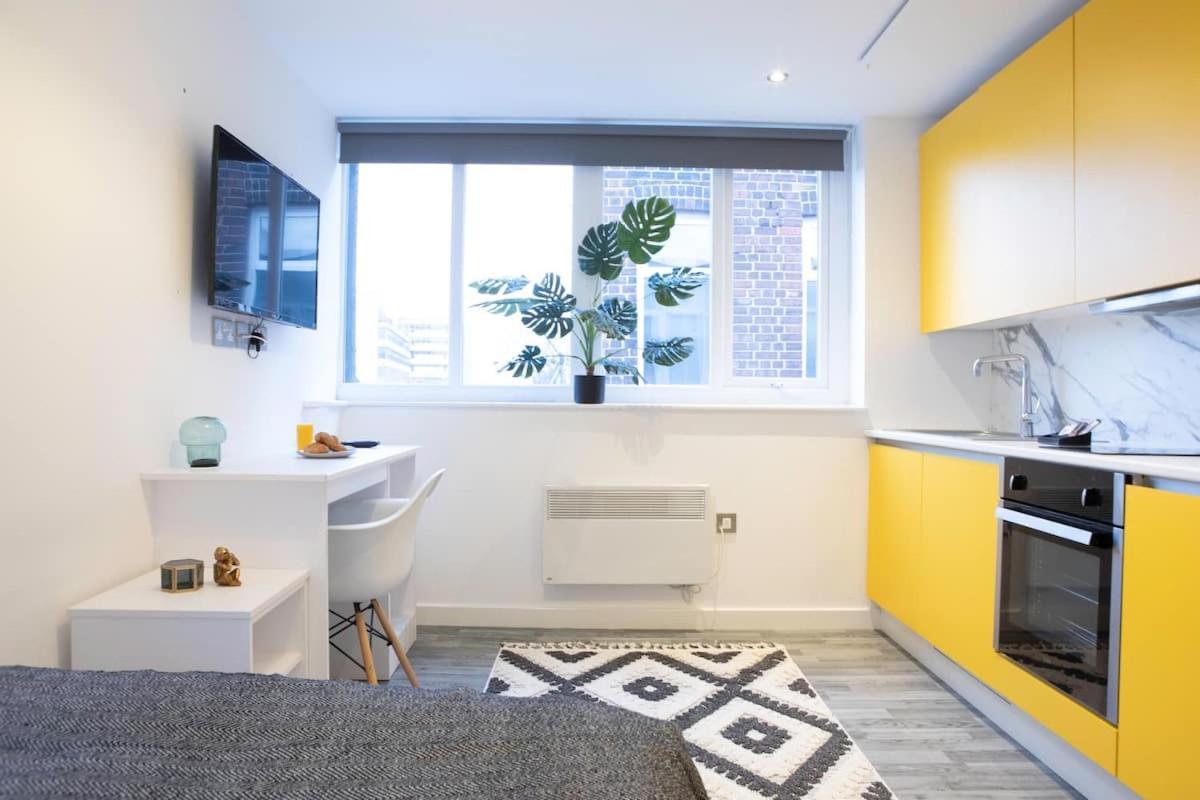 Bells Court Studios - Sheffield City Centre, Opulent Living Serviced Accommodation Bagian luar foto