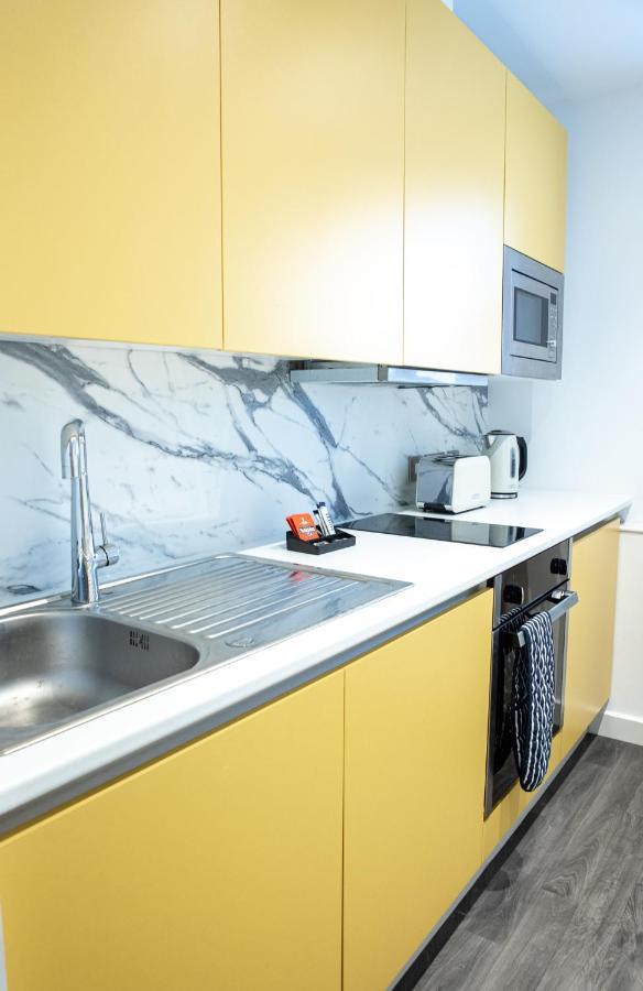 Bells Court Studios - Sheffield City Centre, Opulent Living Serviced Accommodation Bagian luar foto
